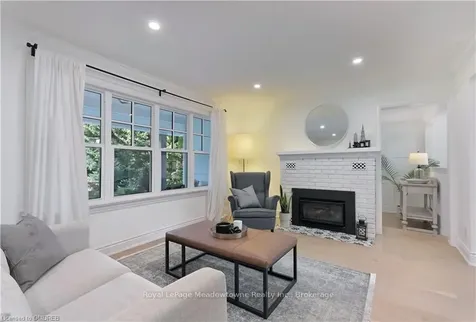 10 Edith Street Halton Hills ON L7G 3A5