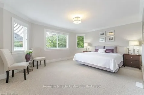 751 Turrell Crescent Milton ON L9T 5L4
