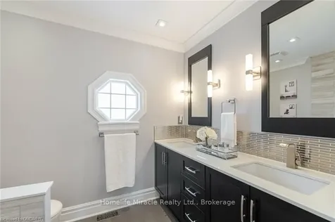 751 Turrell Crescent Milton ON L9T 5L4