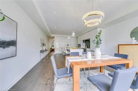 196 Squire Crescent Oakville ON L6H 0L6