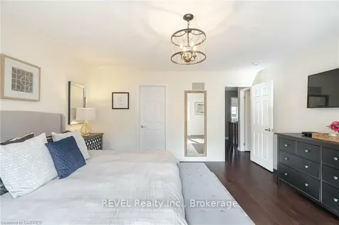 1252 Leger Way Milton ON L9E 1E4