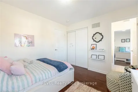 1252 Leger Way Milton ON L9E 1E4
