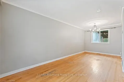 356 Sawyer Road Oakville ON L6L 3N7