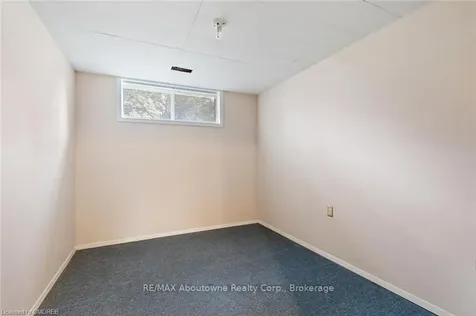 356 Sawyer Road Oakville ON L6L 3N7