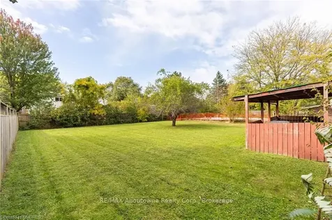 356 Sawyer Road Oakville ON L6L 3N7