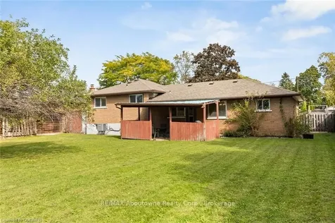 356 Sawyer Road Oakville ON L6L 3N7