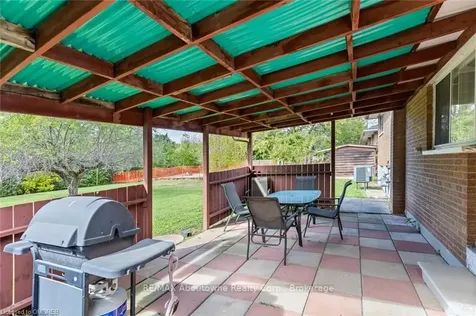 356 Sawyer Road Oakville ON L6L 3N7