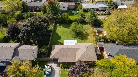 356 Sawyer Road Oakville ON L6L 3N7