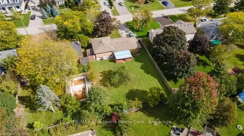 356 Sawyer Road Oakville ON L6L 3N7