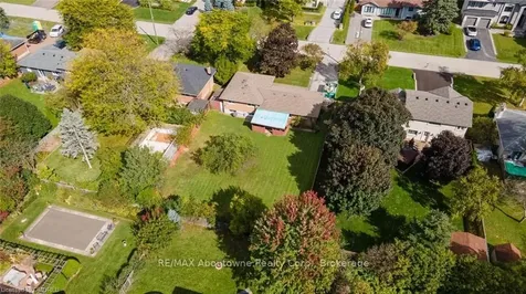 356 Sawyer Road Oakville ON L6L 3N7