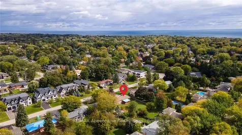 356 Sawyer Road Oakville ON L6L 3N7