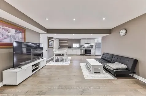 2324 Tesla Crescent Oakville ON L6H 7T5