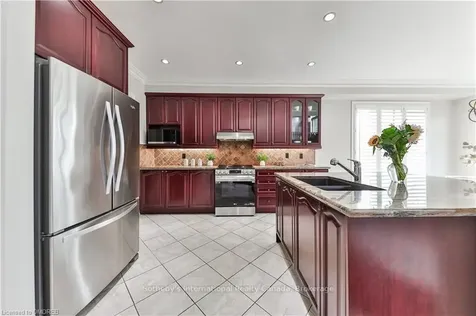2324 Tesla Crescent Oakville ON L6H 7T5