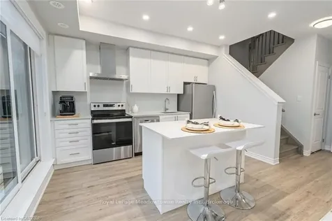 349 Wheat Boom Drive Oakville ON L6H 7X5