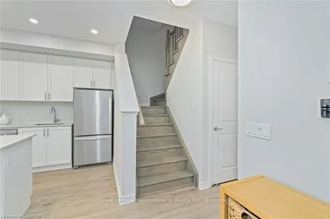 349 Wheat Boom Drive Oakville ON L6H 7X5