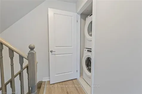 349 Wheat Boom Drive Oakville ON L6H 7X5