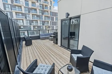 349 Wheat Boom Drive Oakville ON L6H 7X5