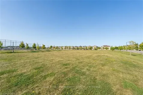 349 Wheat Boom Drive Oakville ON L6H 7X5
