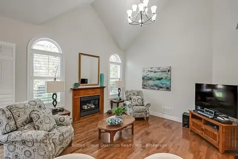 3329 Springflower Way Oakville ON L6L 6V1