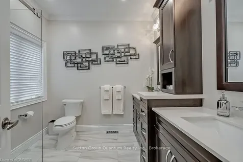 3329 Springflower Way Oakville ON L6L 6V1