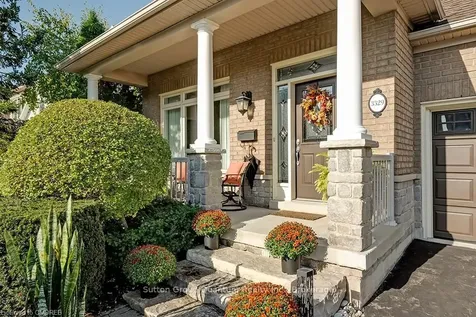 3329 Springflower Way Oakville ON L6L 6V1