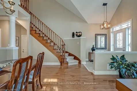 3329 Springflower Way Oakville ON L6L 6V1