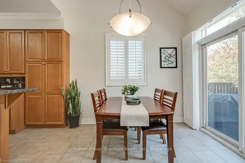3329 Springflower Way Oakville ON L6L 6V1