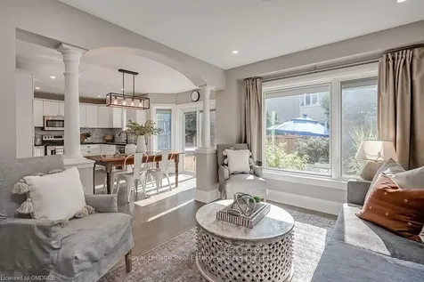 5217 Nova Crescent Burlington ON L7L 7B8