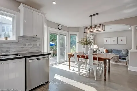 5217 Nova Crescent Burlington ON L7L 7B8