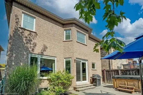 5217 Nova Crescent Burlington ON L7L 7B8