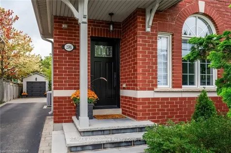 2595 Capilano Crescent Oakville ON L6H 6L4