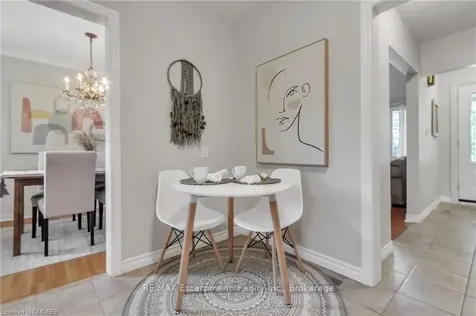 335 Meadowhill Road Burlington ON L7L 3L2