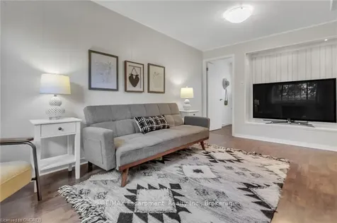 335 Meadowhill Road Burlington ON L7L 3L2