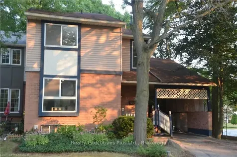 1002 Elizabeth Place W Oakville ON L6H 3H8