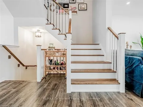 3357 Carding Mill Trail Oakville ON L6M 4K1