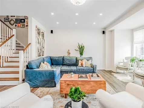 3357 Carding Mill Trail Oakville ON L6M 4K1