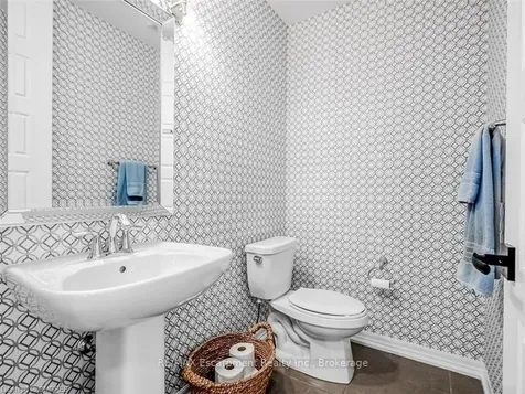 3357 Carding Mill Trail Oakville ON L6M 4K1