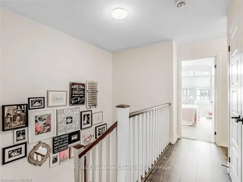 3357 Carding Mill Trail Oakville ON L6M 4K1
