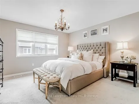 3357 Carding Mill Trail Oakville ON L6M 4K1