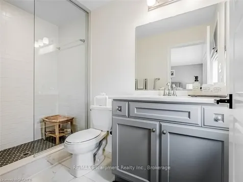 3357 Carding Mill Trail Oakville ON L6M 4K1