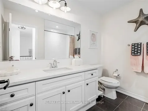 3357 Carding Mill Trail Oakville ON L6M 4K1