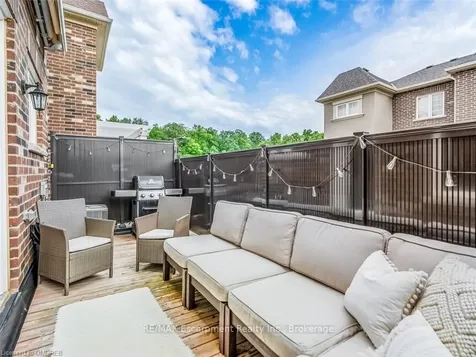 3357 Carding Mill Trail Oakville ON L6M 4K1