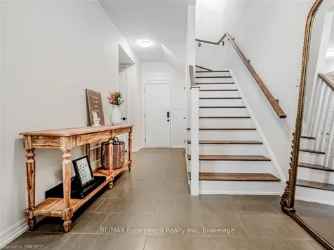 3357 Carding Mill Trail Oakville ON L6M 4K1