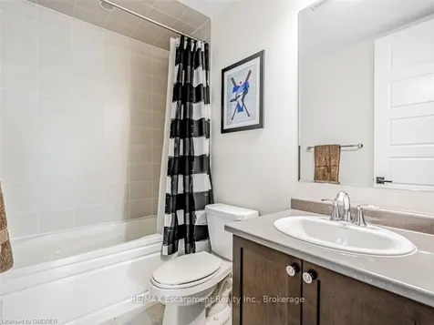 3357 Carding Mill Trail Oakville ON L6M 4K1