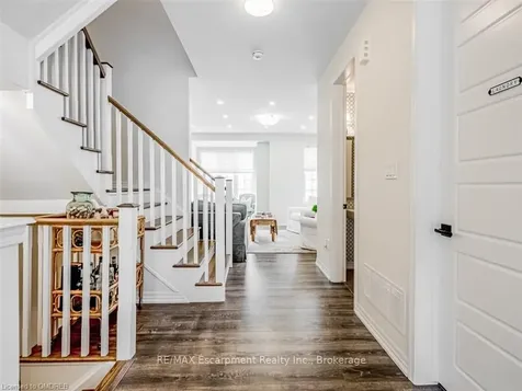 3357 Carding Mill Trail Oakville ON L6M 4K1