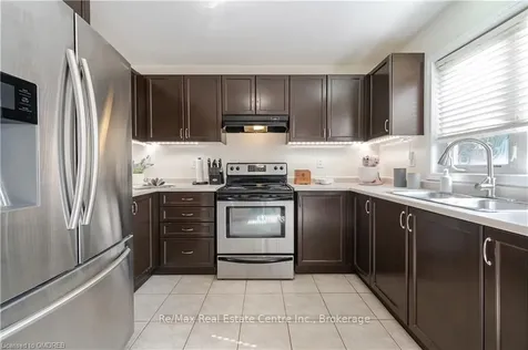 902 Scott Boulevard Milton ON L9T 7C5