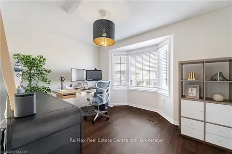 902 Scott Boulevard Milton ON L9T 7C5