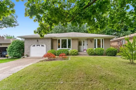 1252 Kensington Park Road Oakville ON L6H 2G9