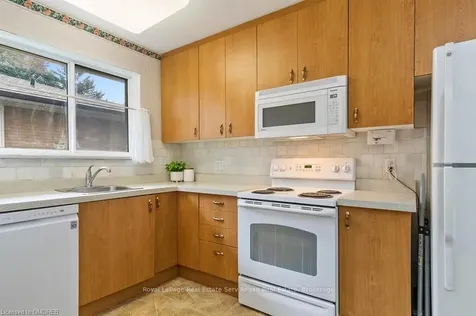1252 Kensington Park Road Oakville ON L6H 2G9