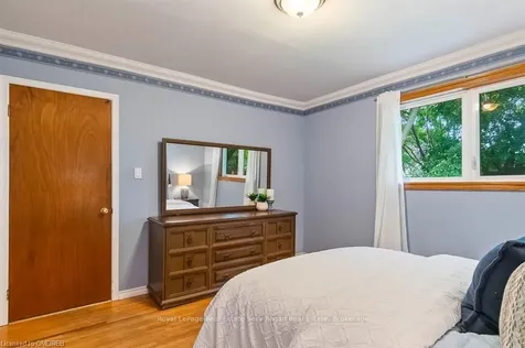 1252 Kensington Park Road Oakville ON L6H 2G9